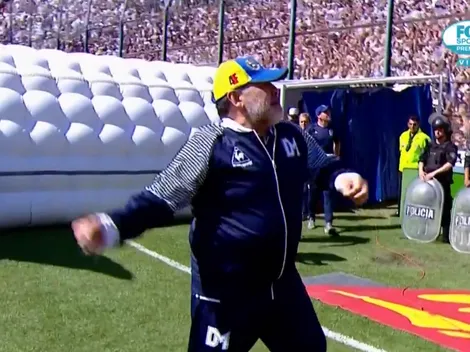 Video: Diego entró re manija a la cancha de Gimnasia y nos cebó a todos