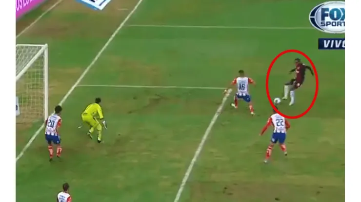 Cuero apareció por el segundo palo e hizo el primero de Atlas