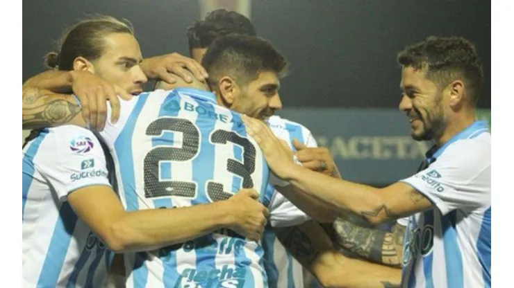 Colón vs. Atlético Tucumán