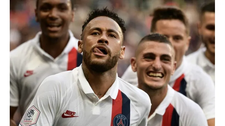 Mientras juega el PSG, Neymar subió un video de su hijo a Instagram