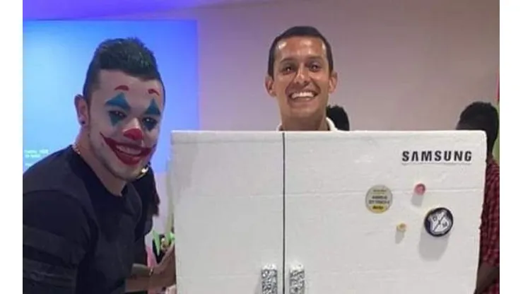 El ingenioso disfraz de Andrés Ricaurte.