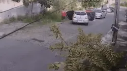 Video viral: quisieron robarle, pero no sabían que tenía una bocina diabólica