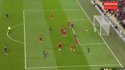 En la Copa de la Liga no hay VAR y Torreira lo aprovechó de la mejor manera