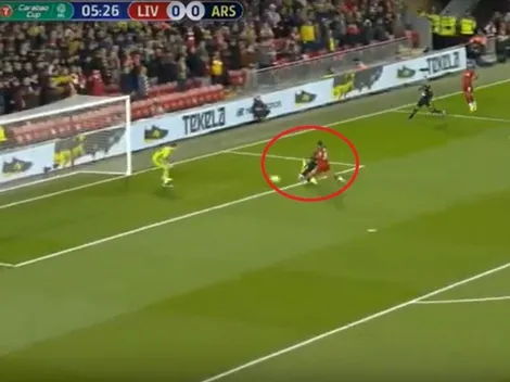 No duerme más: Mustafi metió un insólito gol en contra y se volvió tendencia