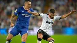 El gol de Ocampos no le alcanzó a Sevilla contra Valencia