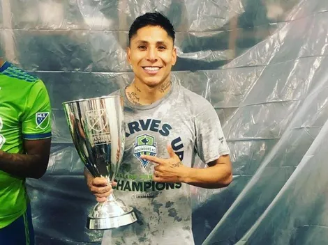 "Eres malo": Ruidíaz subió foto a Instagram con la copa y Zambrano y Carrillo lo bacilaron