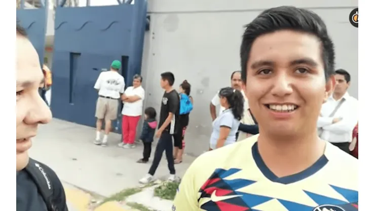 El hincha que viajó durante seis horas y no pudo ingresar al estadio por razones obvias.