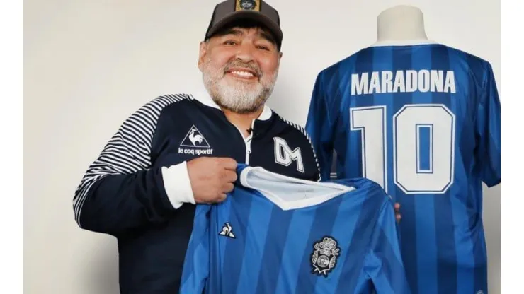 Todos la van a querer: la nueva camiseta de Gimnasia en homenaje a Maradona