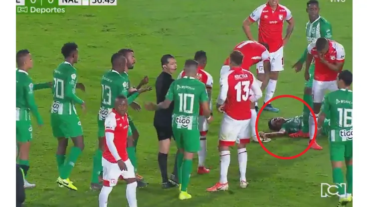 Jugador de Atlético Nacional se hizo el desmayado para evitar una tarjeta