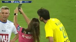 Video: una jueza amonestó a Kaká ¡y luego le pidió una selfie!