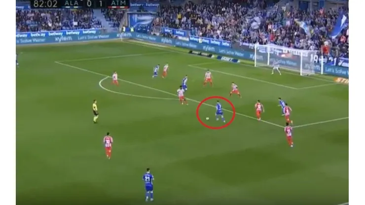 Golazo a lo Messi: giró, borró a dos rivales y Lucas Pérez metió un bombazo de zurda