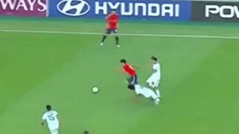 A lo Messi: un jugador de la selección española Sub 17 esquivó como conitos a los de Argentina