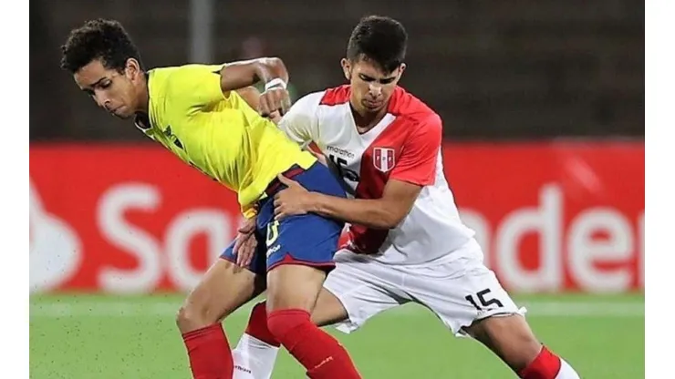 Johan Mina con la Selección Ecuador Sub-17.