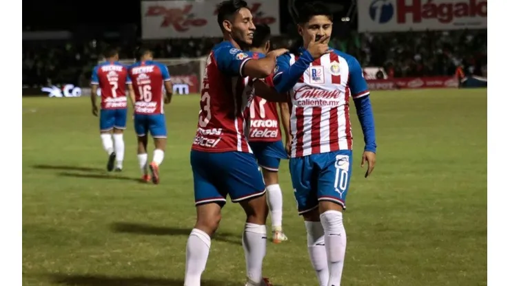 Chofis López y un particular festejo dedicado a un artista mexicano.