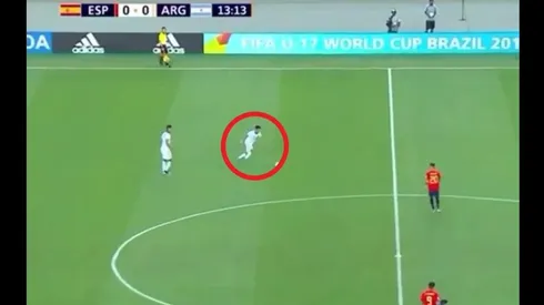 Desde ahí le pegó Matías Palacios.