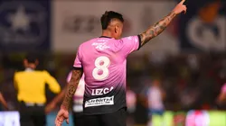 El delantero paraguayo se pasó y vio la tarjeta roja en el primer tiempo.