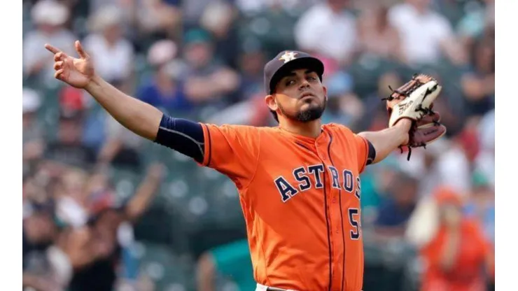 La reacción de Roberto Osuna tras ser abucheado en la Serie Mundial