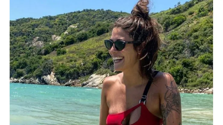 Mi presidenta: Ivana Nadal subió fotito al borde de la pileta y preguntó: ¿Ya votaron?"