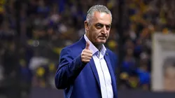 Por ahora, Gustavo Alfaro sigue en Boca.