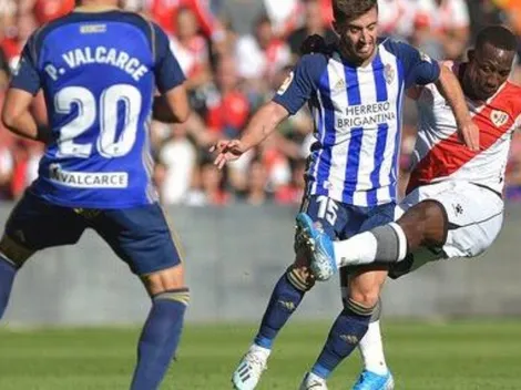 A levantarse: Advíncula metió un autogol y su equipo perdió en la Liga 2 de España