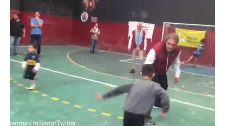 El túnel del pequeño a Oscar Ruggeri.