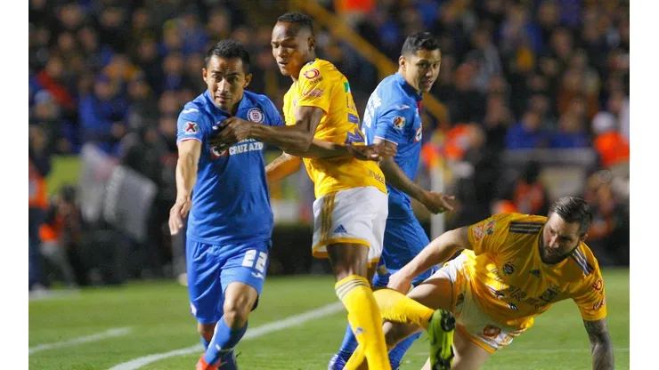 Tigres y Cruz Azul destacan en la jornada 15 del Apertura de la Liga MX.