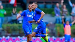 ¡Pónganse los cinturones! Cabecita Rodríguez fue el conductor del autobús del Cruz Azul