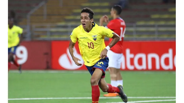 Johan Mina en la Selección Ecuador.