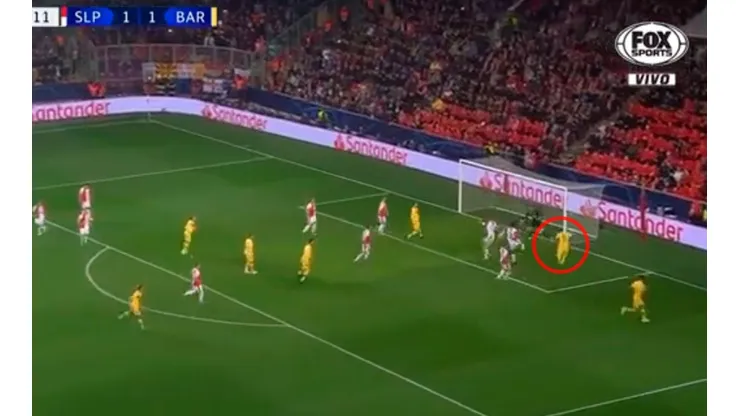 Al Barcelona lo ayudó la suerte y puso rápido el 2 a 1 gracias a un gol en contra