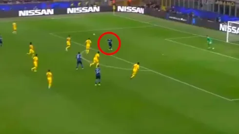 A Lautaro le metieron un bochón, la bajó de pecho y definió excelente para el 1 a 0 del Inter