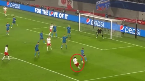 Directo al Puskás: Sabitzer la paró de pecho y definió como los dioses para dar vuelta el partido vs. Zenit