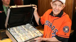 ¡Está loco! Un fanático de los Astros volvió a apostar una cifra enorme a que ganan la Serie Mundial