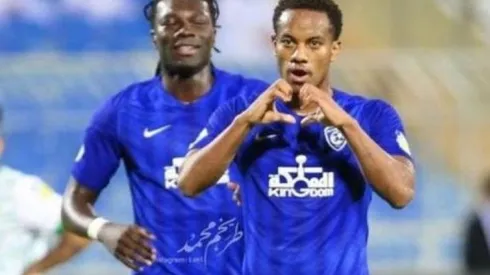 Carrillo juega con Gomis y Giovinco en el Al Hilal.