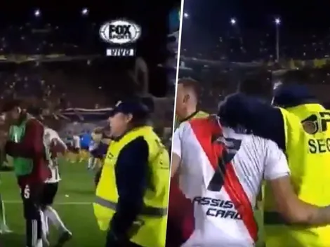 No le importó nada: un seguridad, en plena Bombonera, se puso a festejar con los jugadores de River