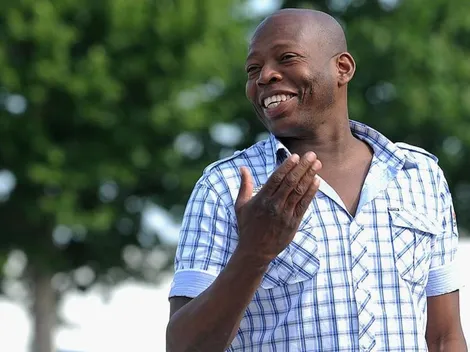 Se conoció que al 'Tino' Asprilla le maneja las redes sociales un uribista y le dieron con todo