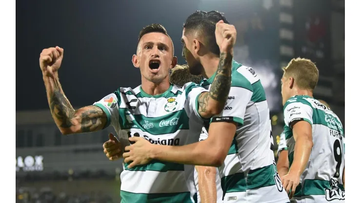 Santos Laguna visita a Correcaminos