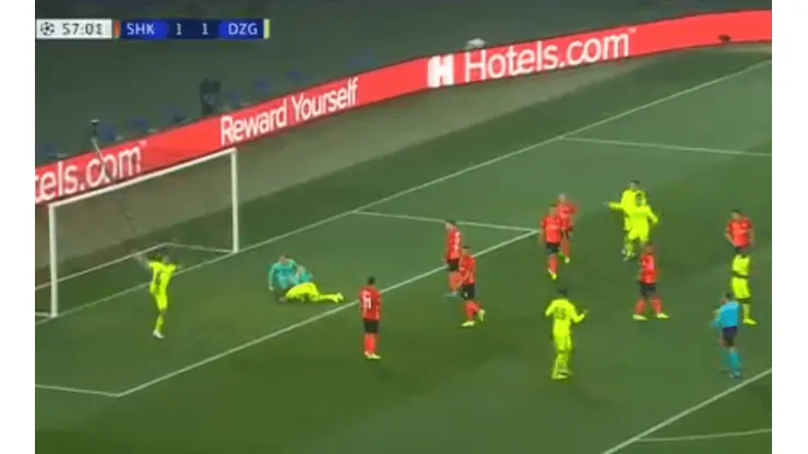 El penal más insólito de la Champions le permitió a Dinamo Zagreb llevarse un punto de oro de Ucrania