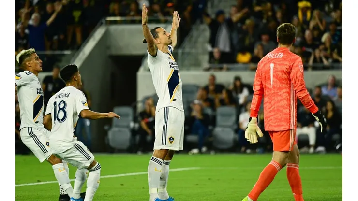 Zlatan Ibrahimovic querrá ser la figura del Clásico y llevarse todas las luces.