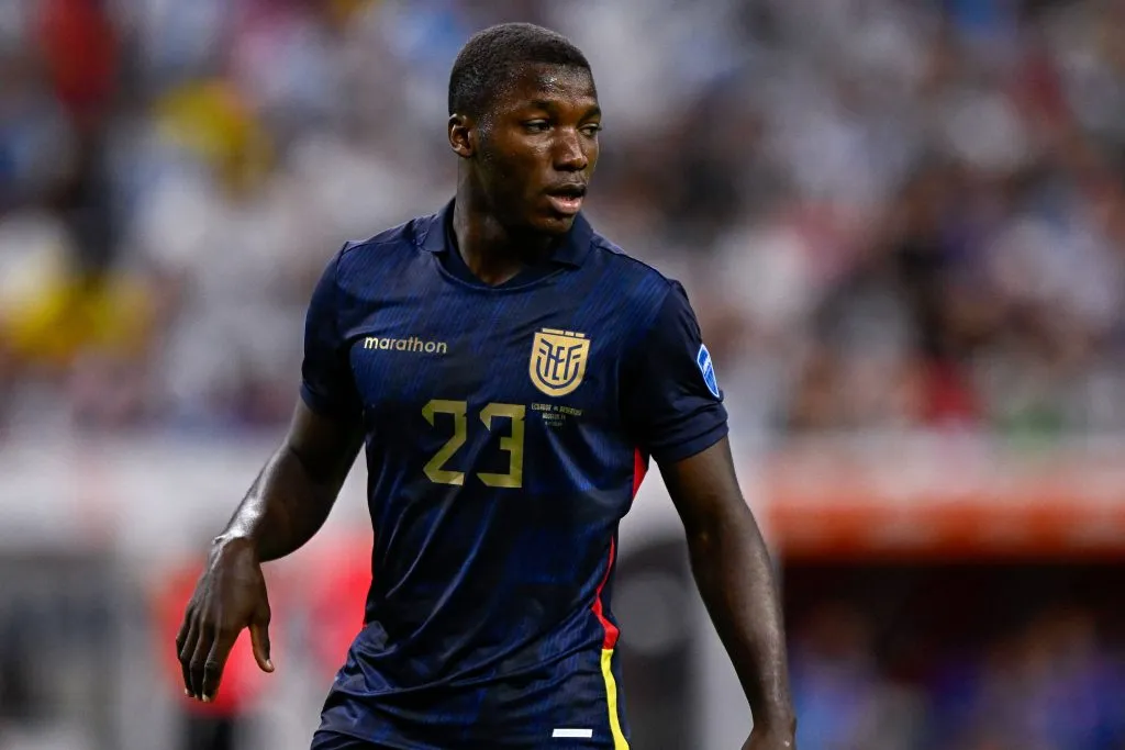 Moisés Caicedo también suele ser el capitán de Ecuador. (Foto: Imago)