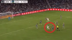 Jona dos Santos le dio la clasificación al Galaxy con un golazo de afuera del área