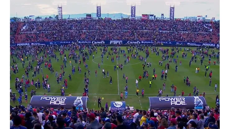 Con un final violento, Querétaro se llevó el Clásico del Centro ante Atlético San Luis
