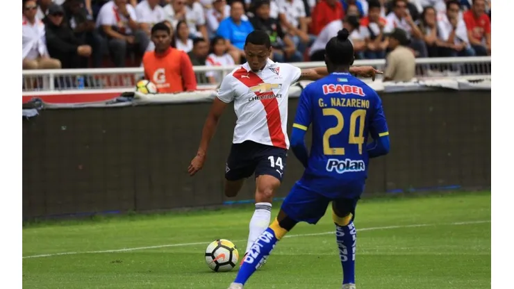 LDU vs. Delfín
