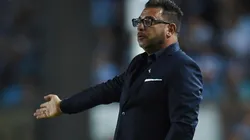 Al Turco no le fue nada bien jugando frente a Chivas de Guadalajara.