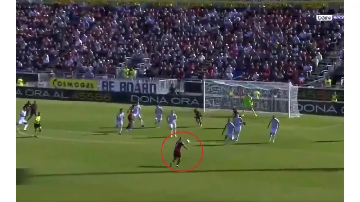 No puede ser real: Nainggolan le pegó de cualquier lado y metió un gol impresionante