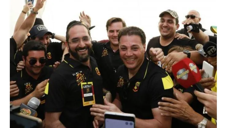 La felicidad de Carlos Alfaro Moreno.