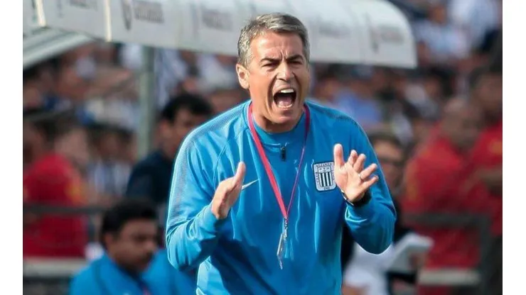 Pablo Bengoechea pasa su segunda etapa en Alianza Lima.