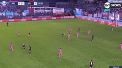 Quintero puso la magia, Suárez un pase gol y Arsenal la metió en contra para el 3-3