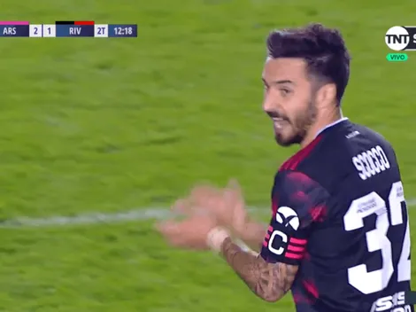 ¡Qué dupla! Pratto la bajó de cabeza y Scocco le rompió el arco