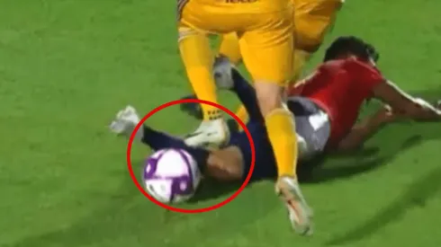 Increíble: Dueñas se hizo echar cuando Tigres ganaba por tres goles