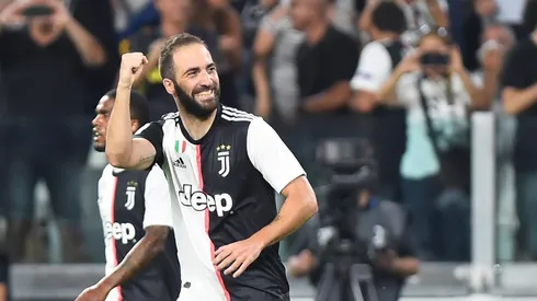 El presidente del Napoli le abrió la puerta a una posible vuelta de Higuaín